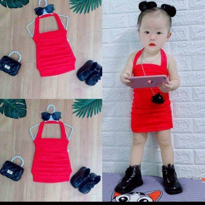 Đầm body cổ yếm cho bé yêu