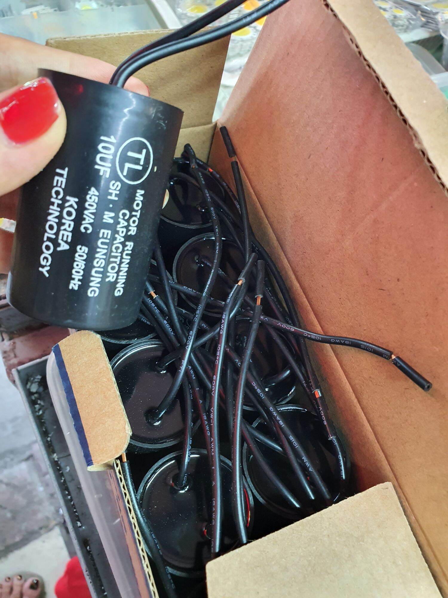 tụ điện 10uf 450v