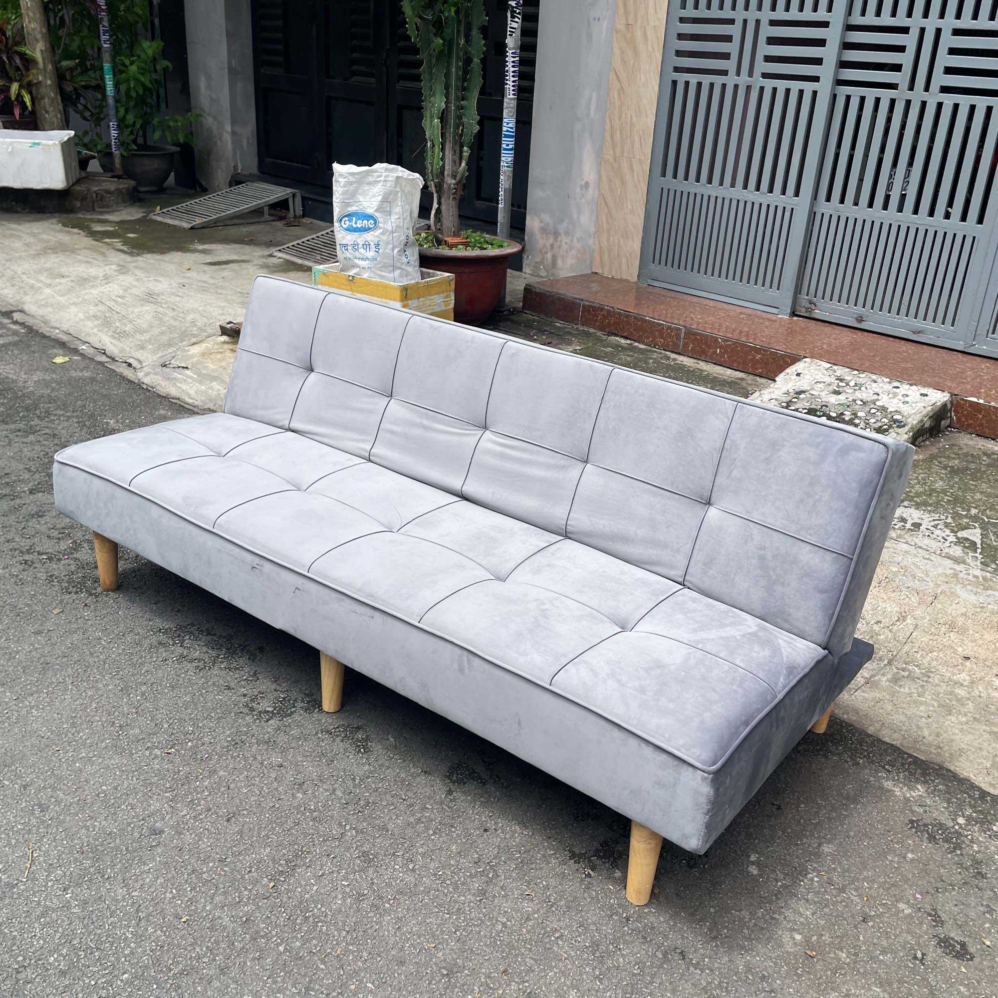 Sofa giường vải nhung 1.8m - sofa bed chân gỗ màu xám đen