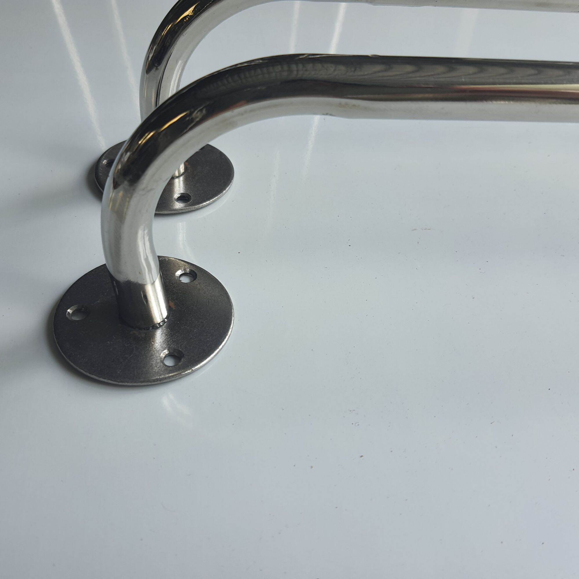 (o16mm) Máng khăn chiếc inox 201 nhiều kích thước khác nhau.Ống o16mm ,bass tròn bắt tường...