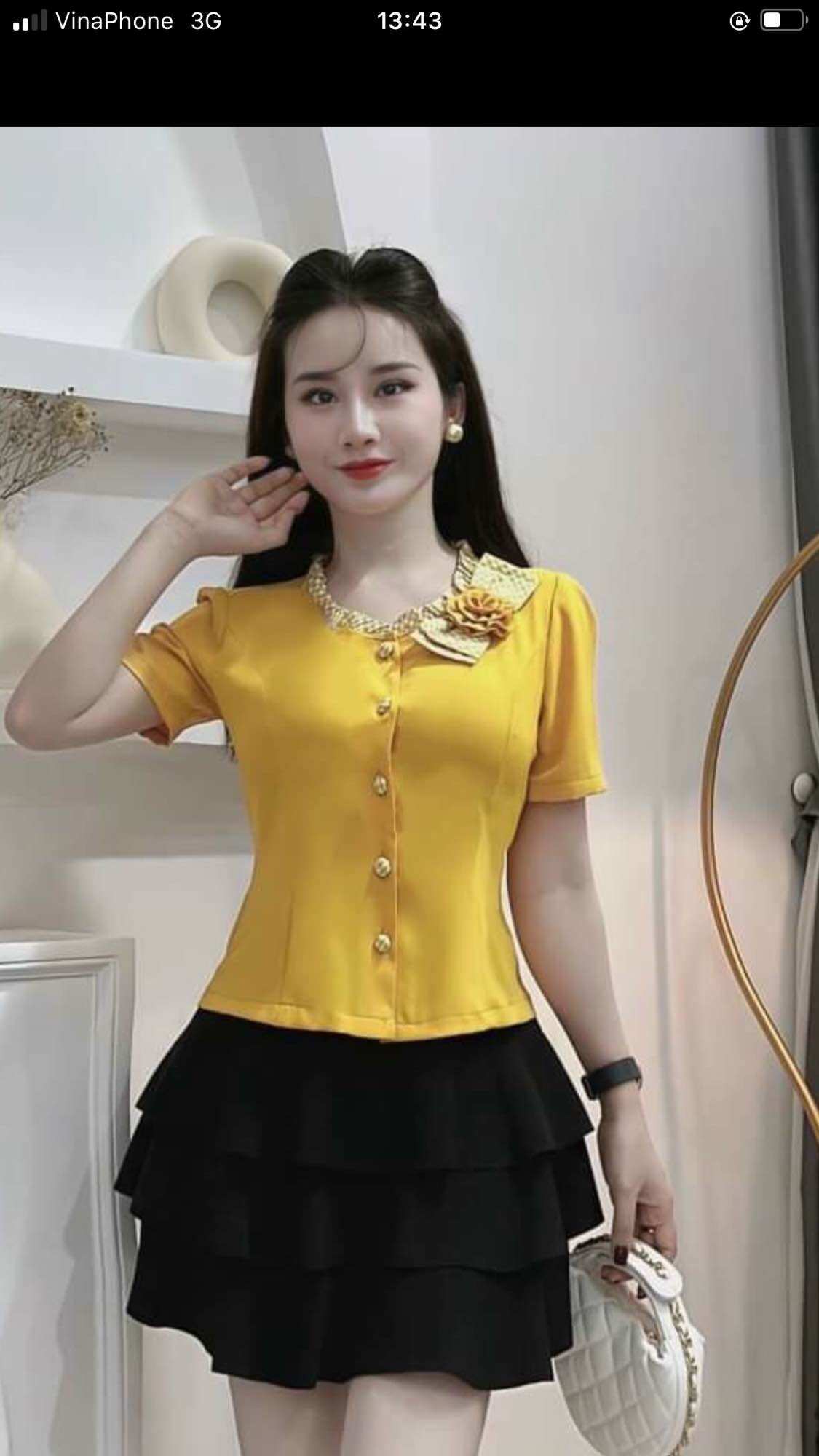 Áo cổ tròn nhúng bèo