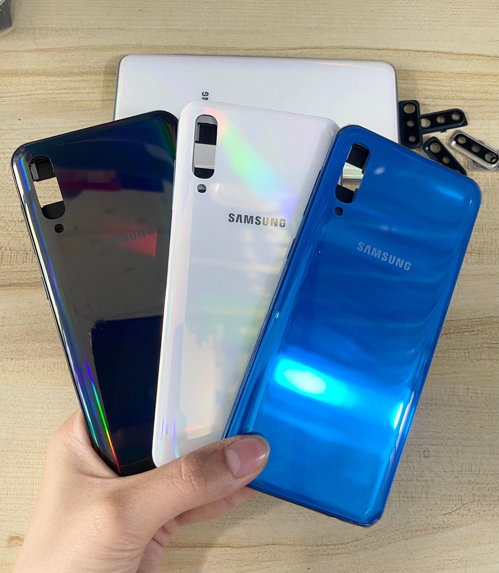 BỘ VỎ + SƯỜN SAMSUNG A50 ZIN HÀNG CAO CẤP ( Kèm Kính Camera )