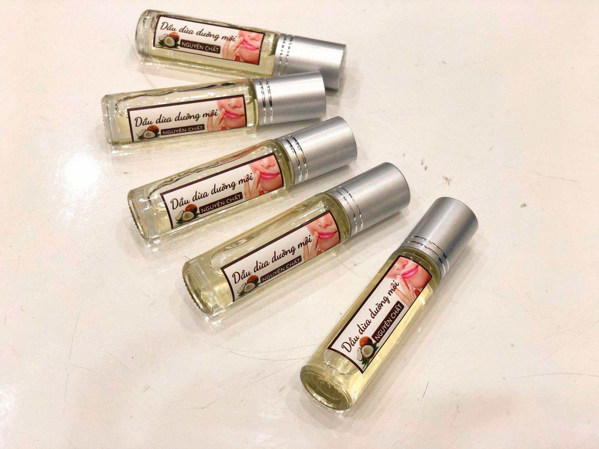 Dầu Dừa Dưỡng Môi