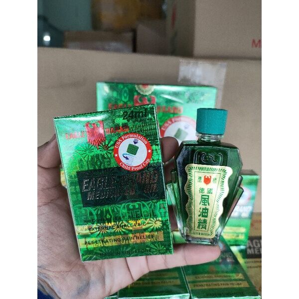 dầu gió xanh con ó mỹ 2 nắp 24ml