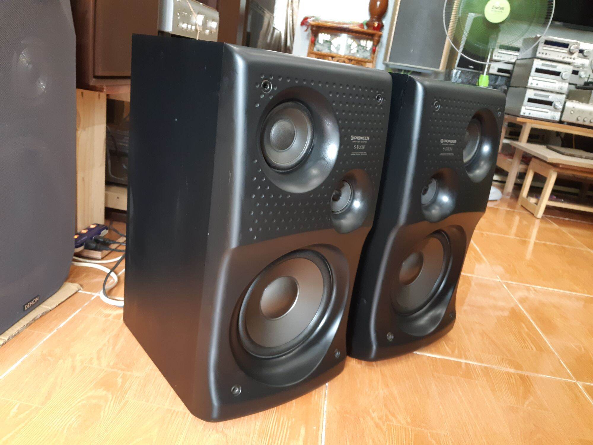 Loa PIONEER J720V BÃI NHẬT RIN KENG