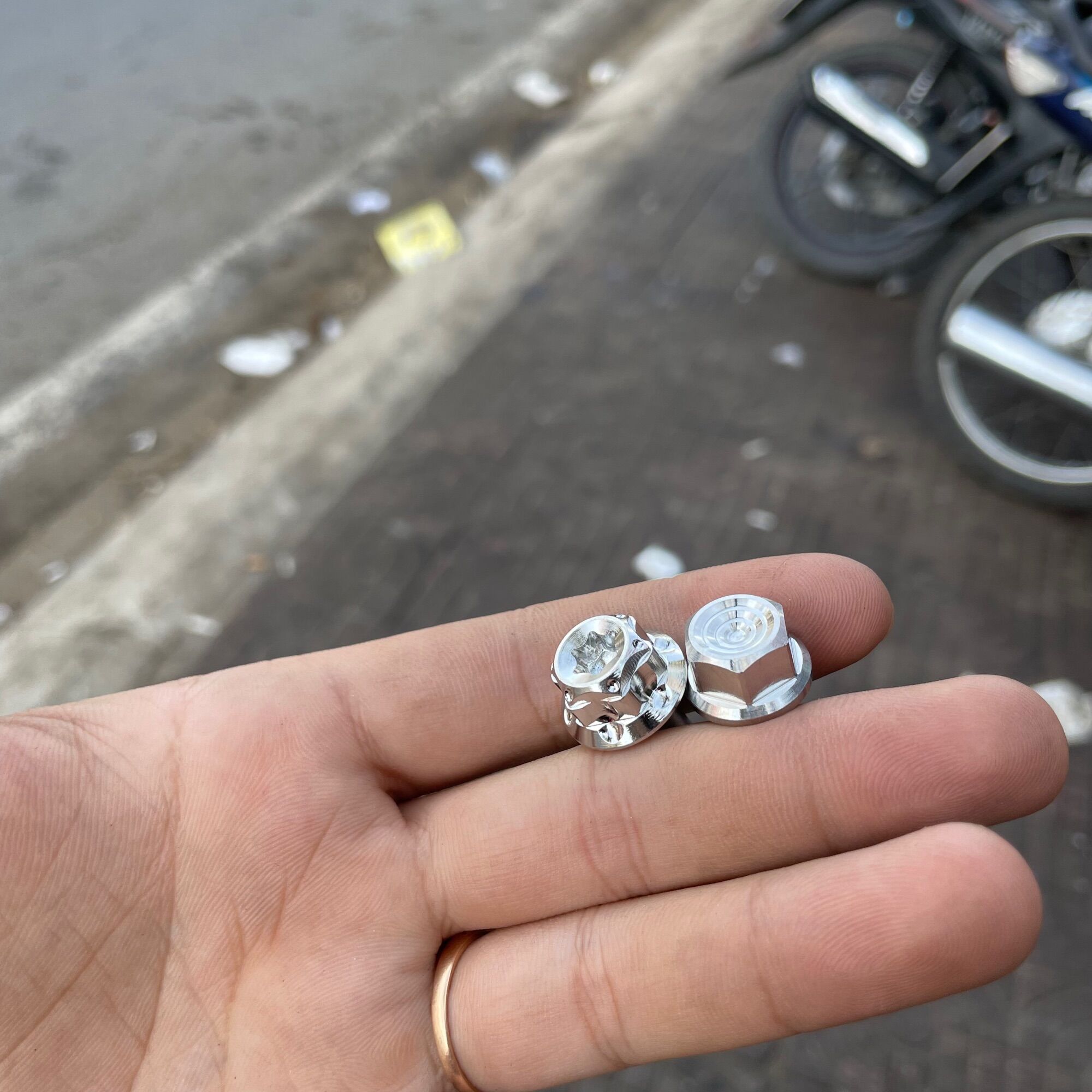Ốc salaya tay thắng đĩa các dòng xe