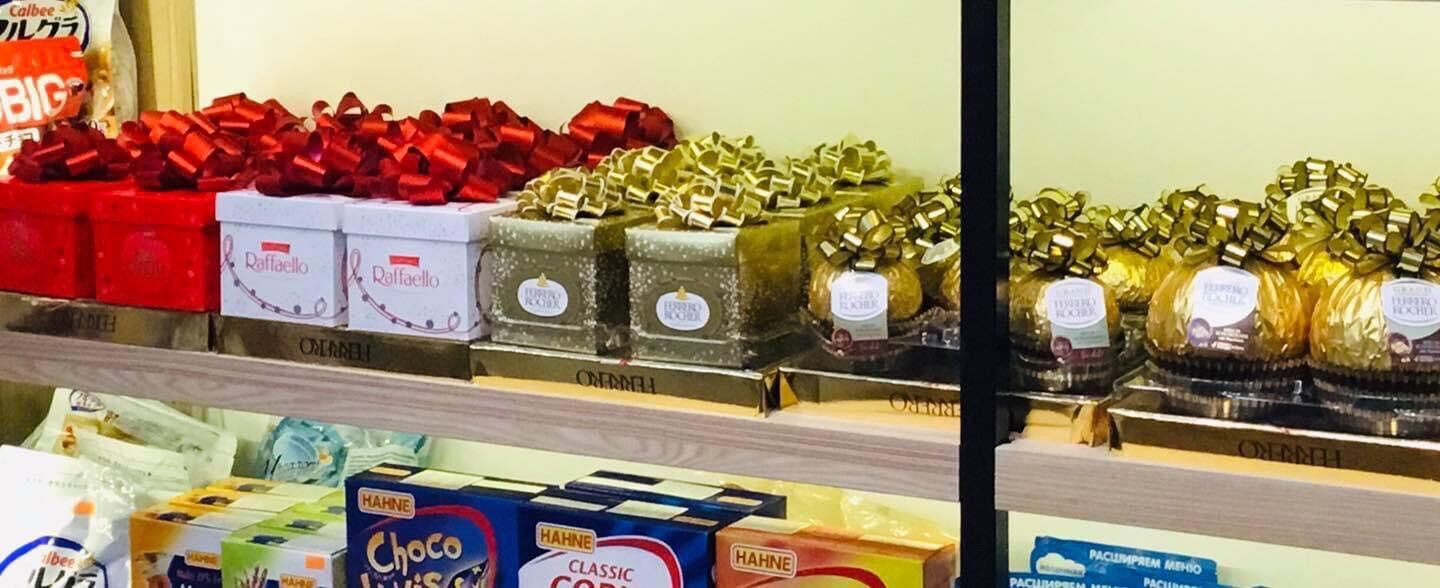 SOCOLA FERRERO HỘP NƠ VÀNG