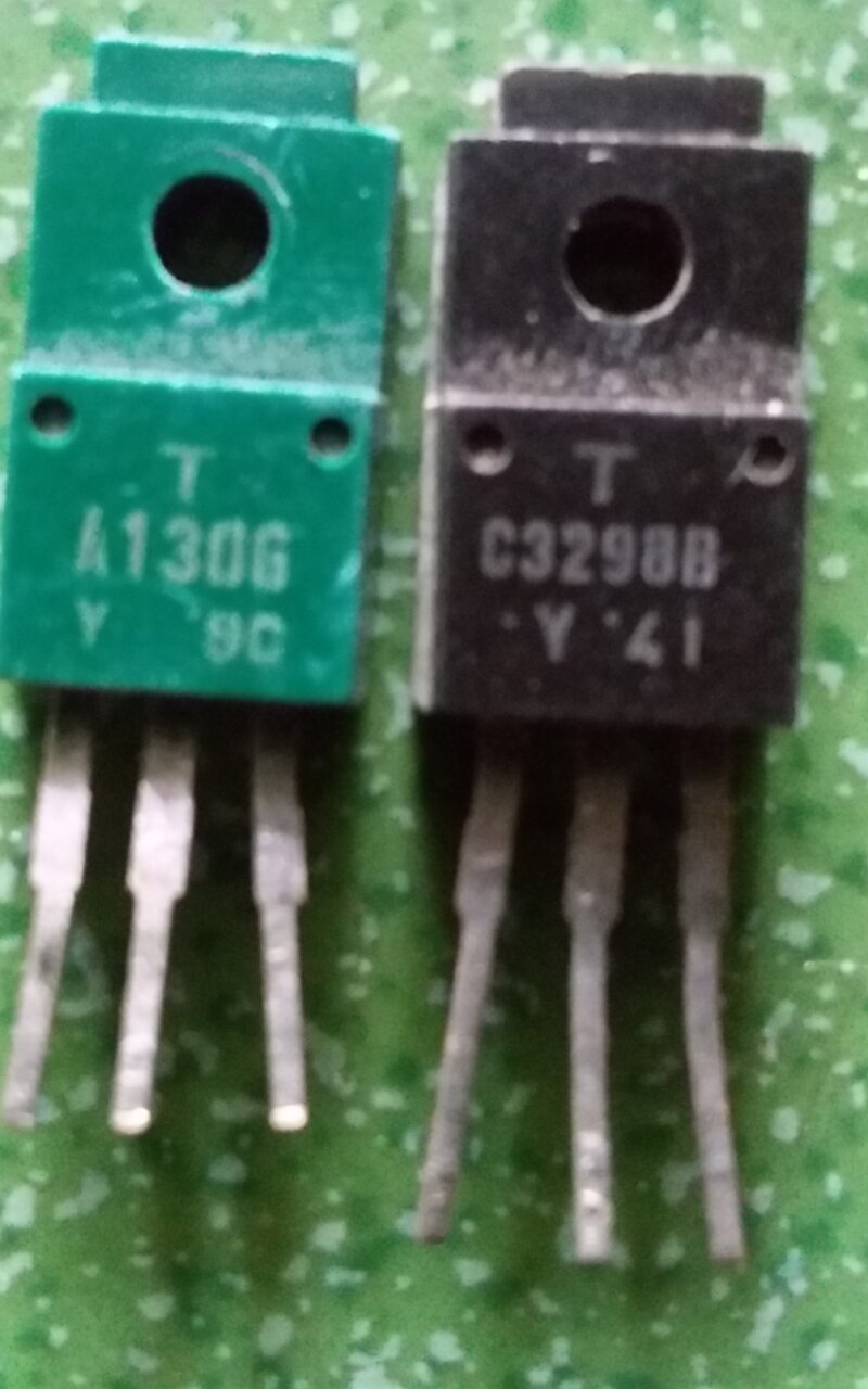 1-ĐÔI TRANSITOR  A1306-C3298 THÁO MÁY