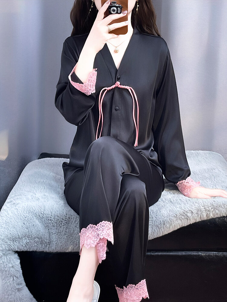 New Chinese Style Nightwear with Mandarin Collar and Ice Silk Fabric Giá 784,000 Đồng*Miễn phí vận chuyển