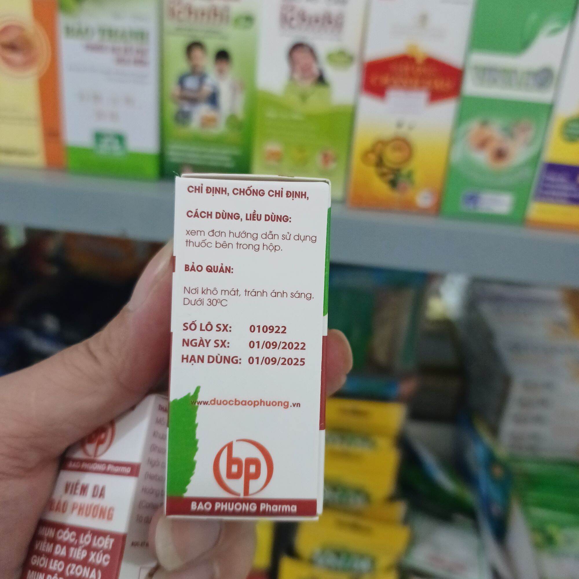 Cao lỏng bôi da viêm da Bảo Phương 8ml