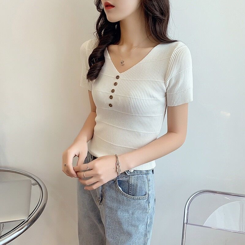 Áo len tăm cộc tay đính cúc ngực