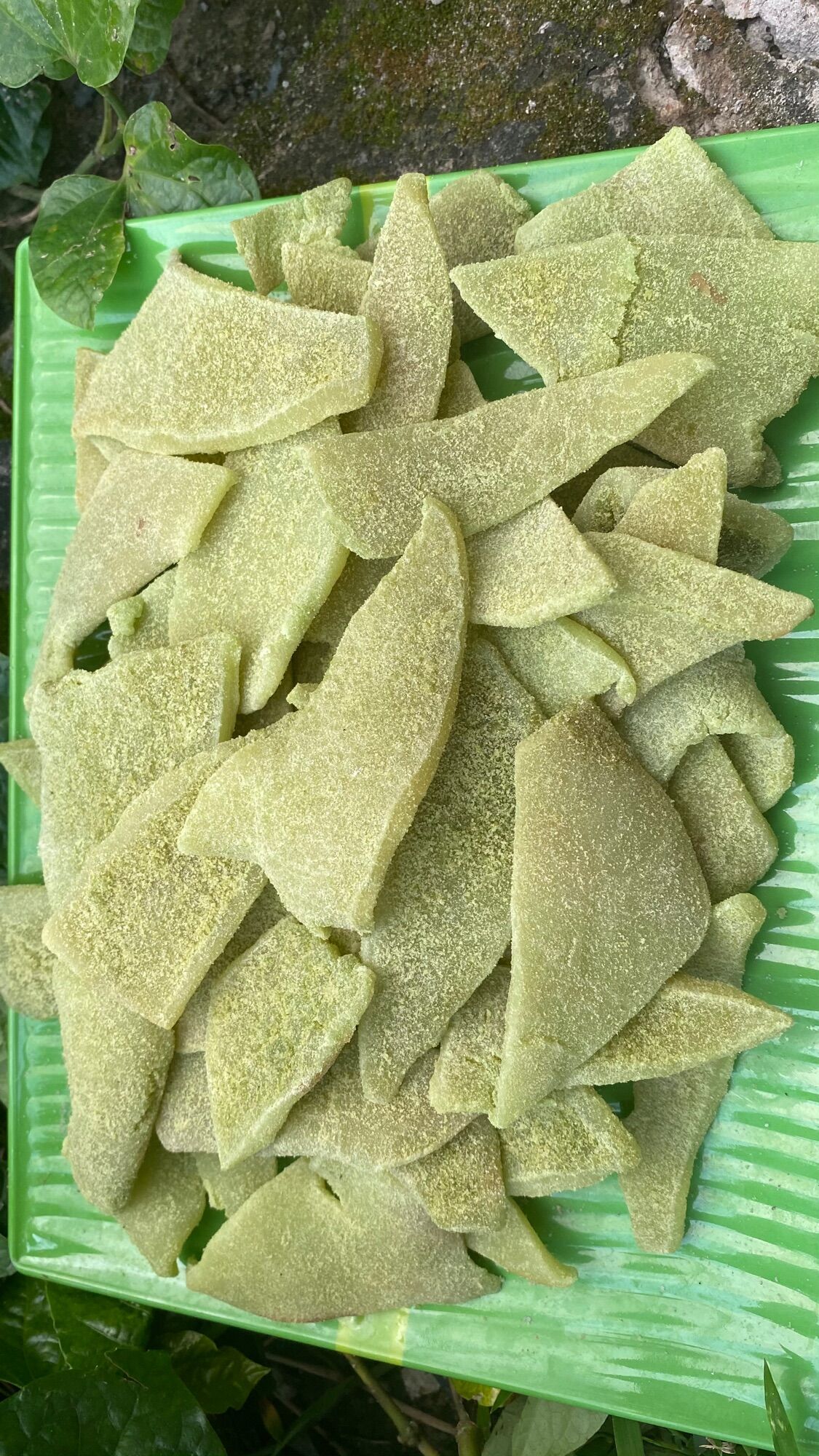 MỨT DỪA NON MIẾNG VỊ LÁ DỨA. 500gr