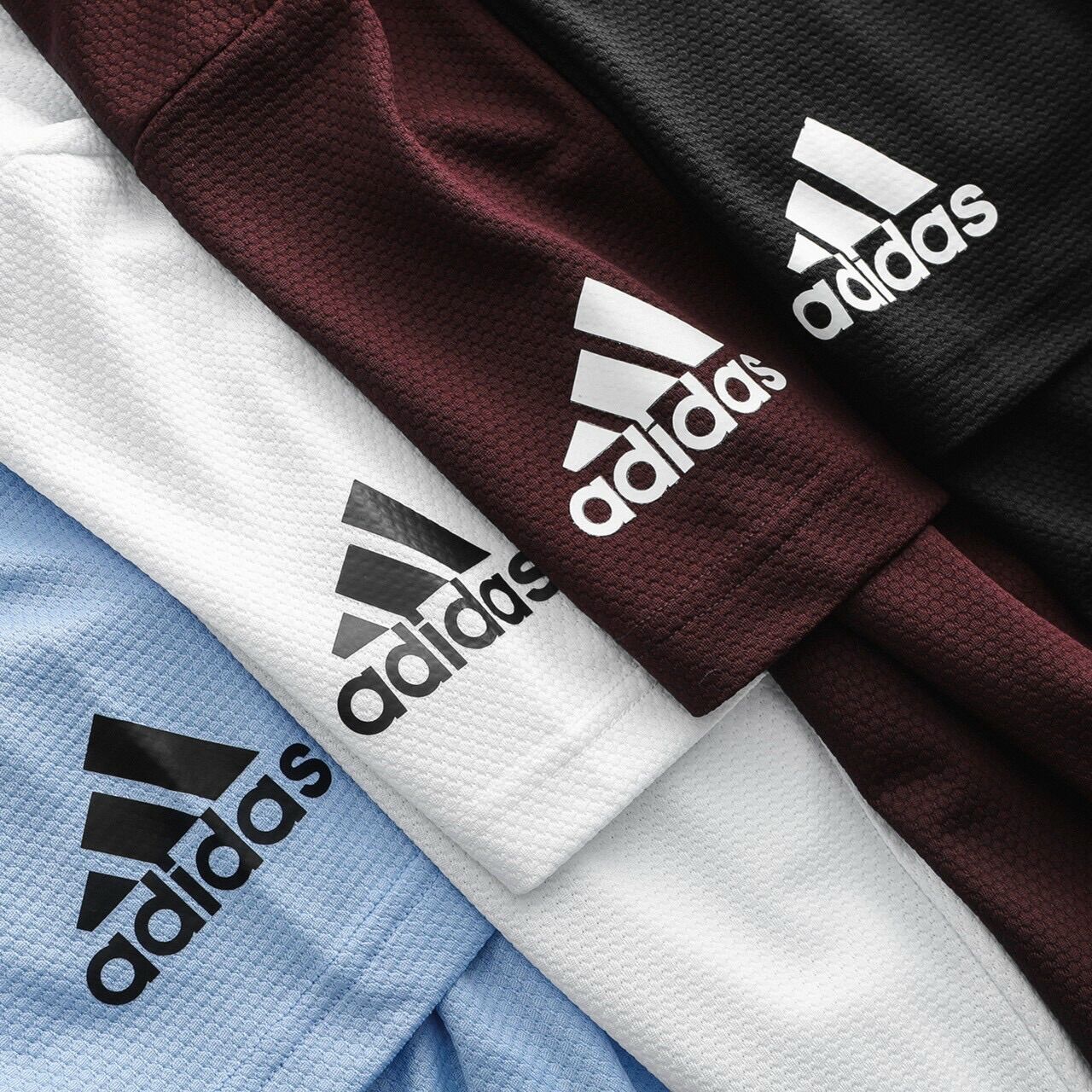 Áo phông Adidas
