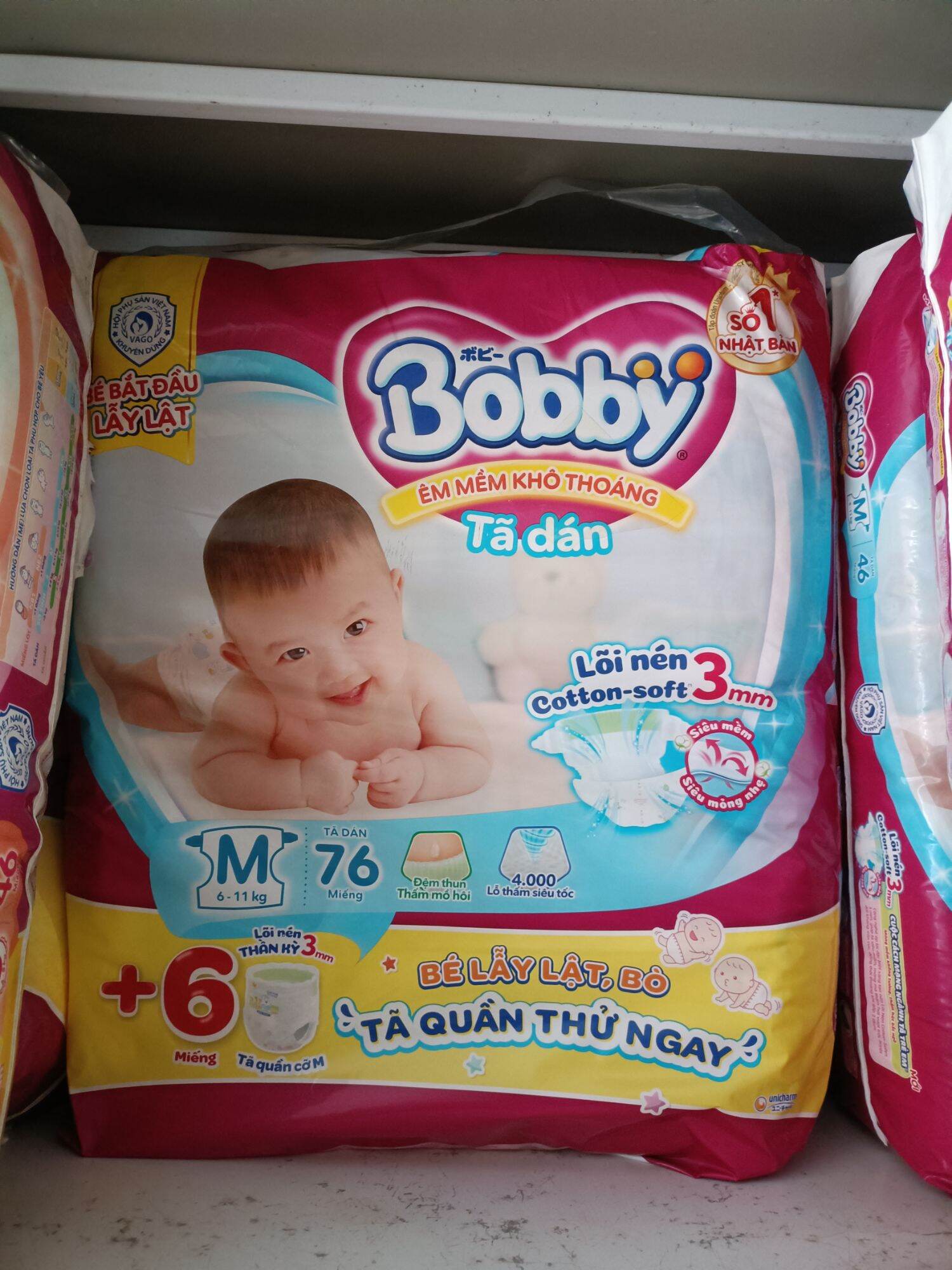 Tã dán bobby m 76 miếng