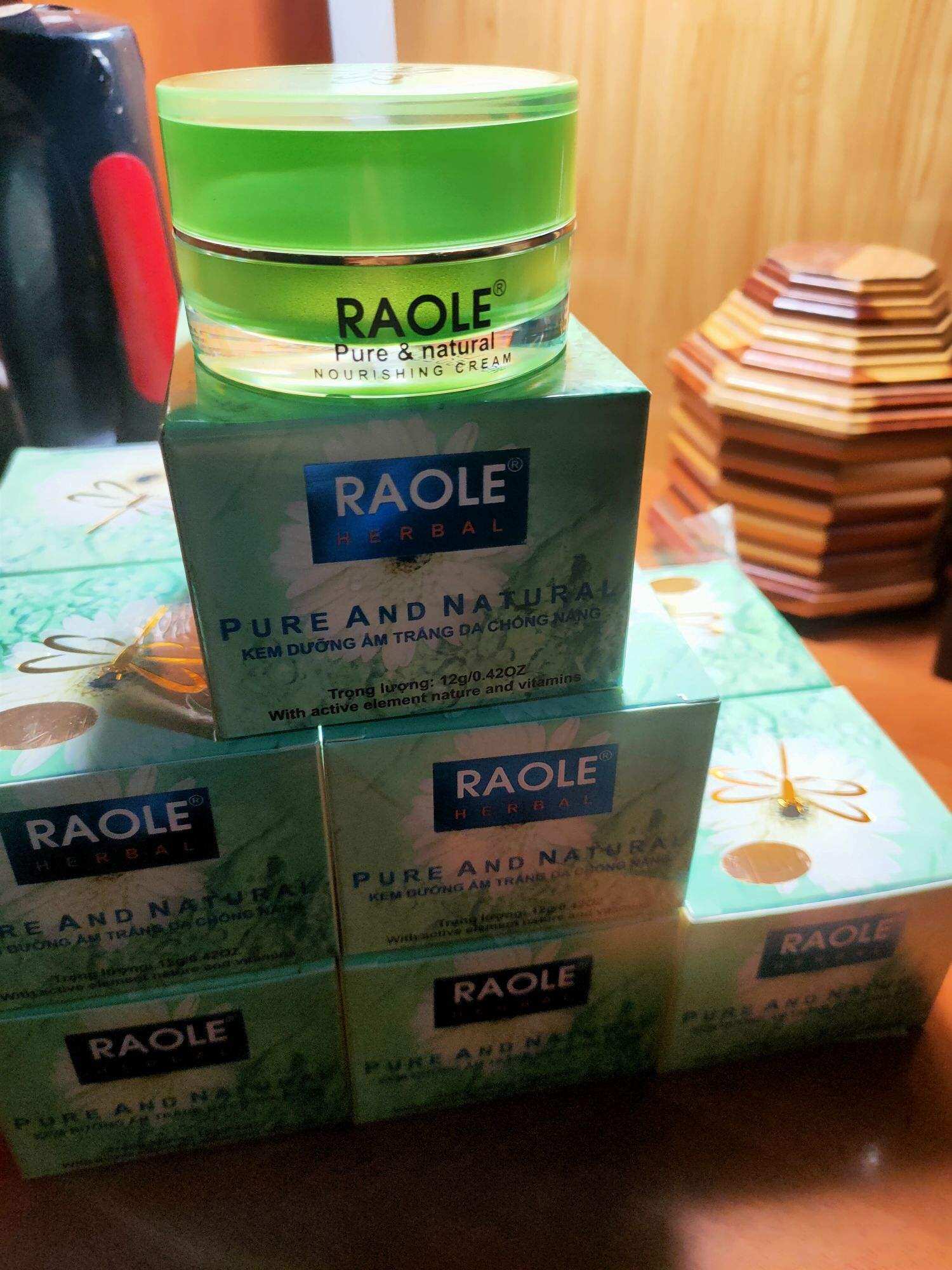 kem raole dưỡng trắng da giữ ẩm chống nắng 12g