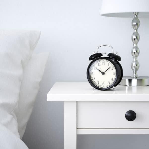 Đồng hồ báo thức hai màu IKEA