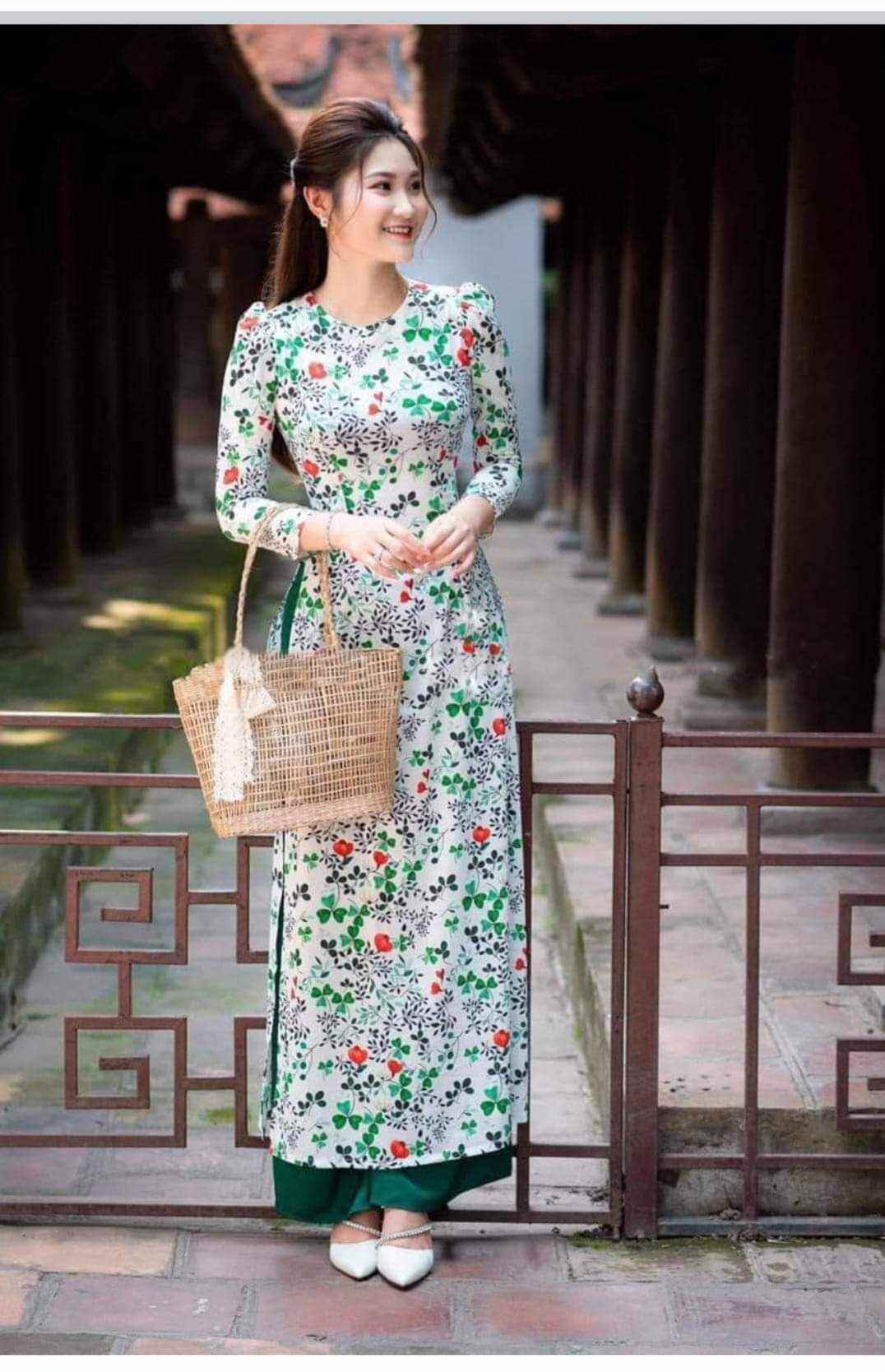 Áo dài hoa nhí ( xả kho áo lẻ size)