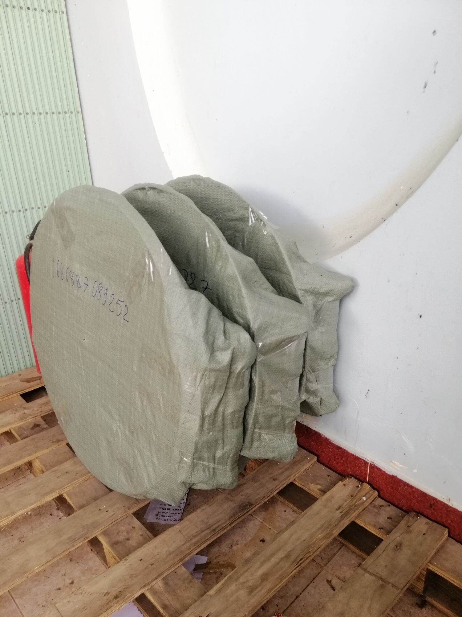 lồng chạy tập lực gà chọi.Tặng Lê 0357895259