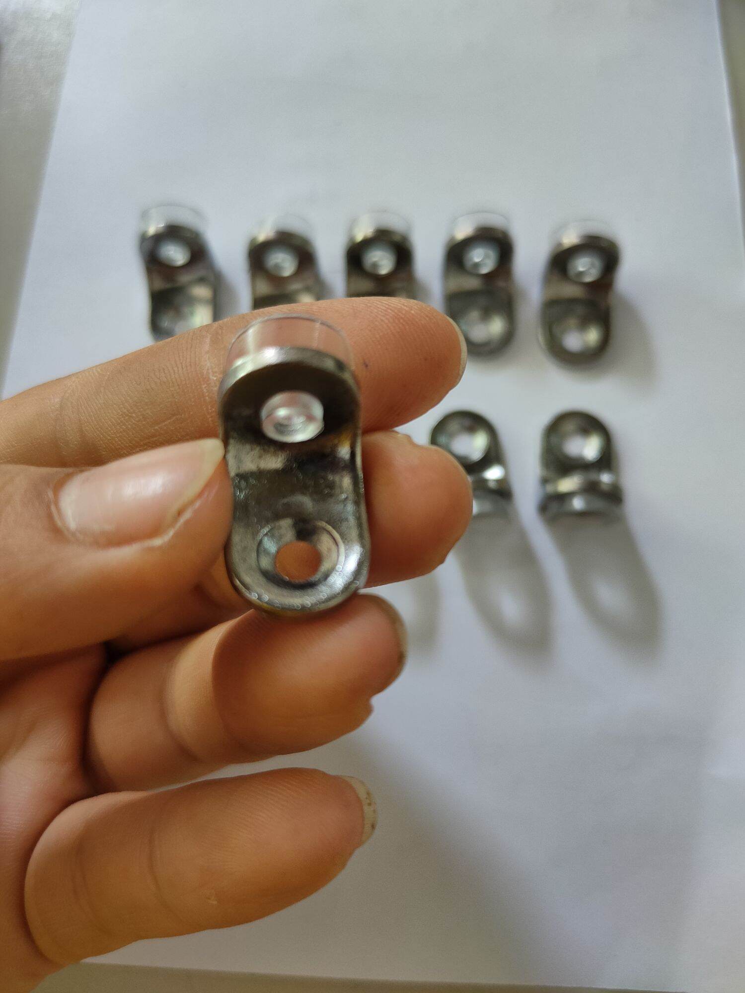 Chốt đỡ kính-đỡ kệ tiện dụng-ke đỡ kính (giá cho 10 cái)