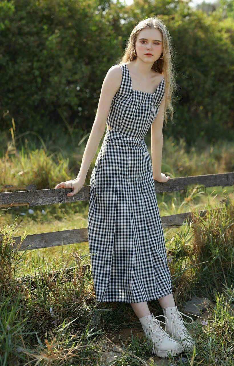 [HCM]SET ÁO CROPTOP CARO CHÂN VÁY XOÈ