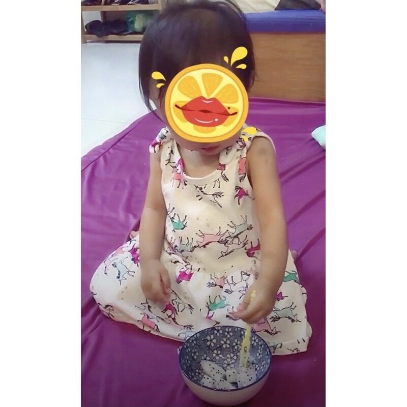 Đầm sát nách nơ vai Jumping Beans bé gái