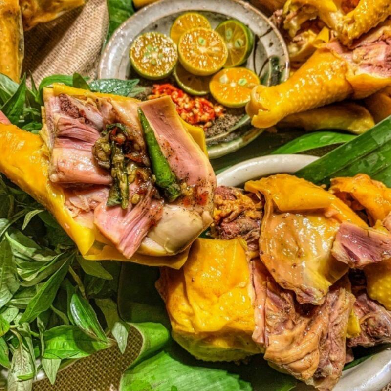 1 con Gà ủ muối hoa tiêu (2 khay) GIAO LIỀN