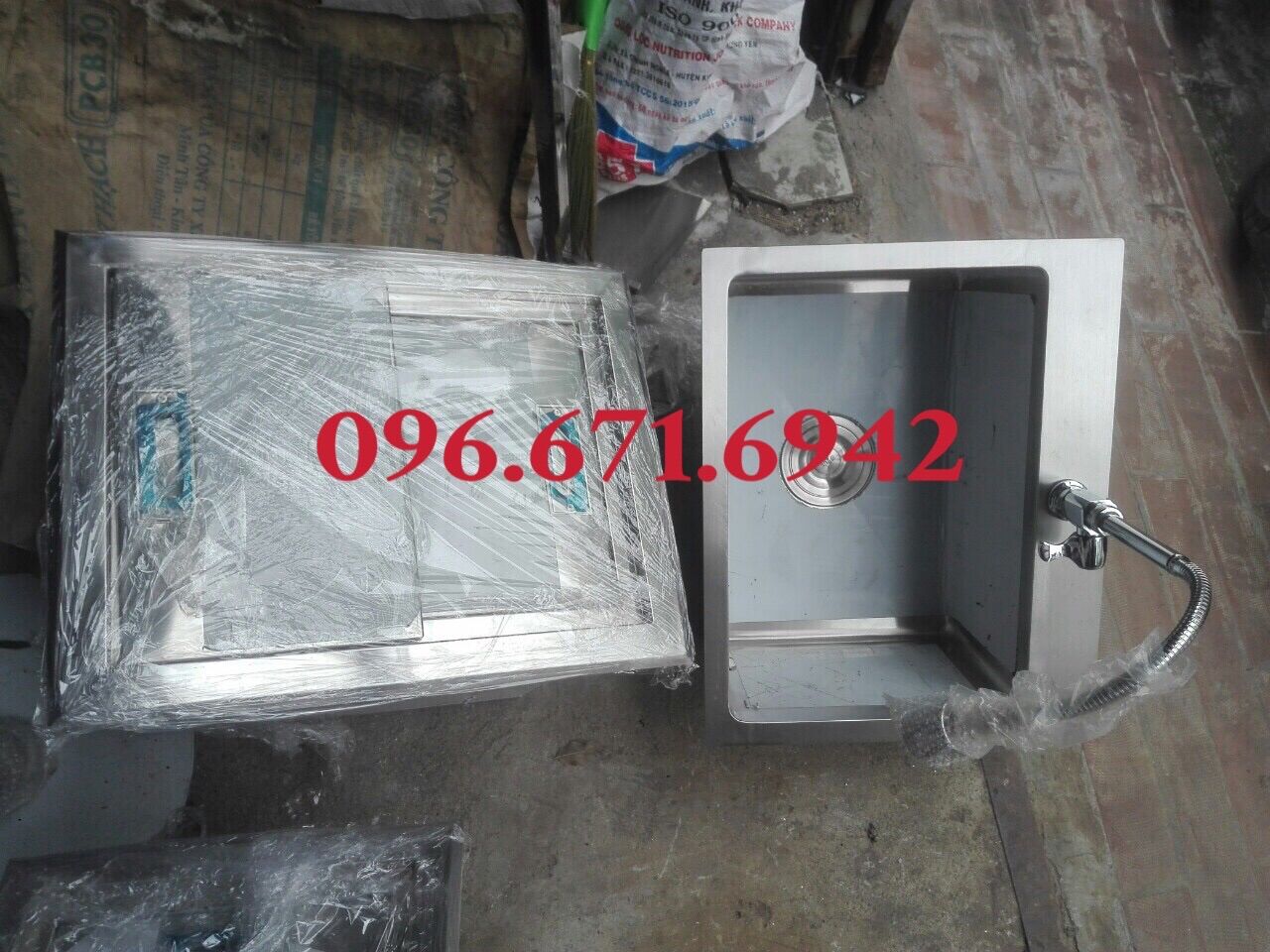 (Siêu rẻ) Thùng đá Inox âm bàn