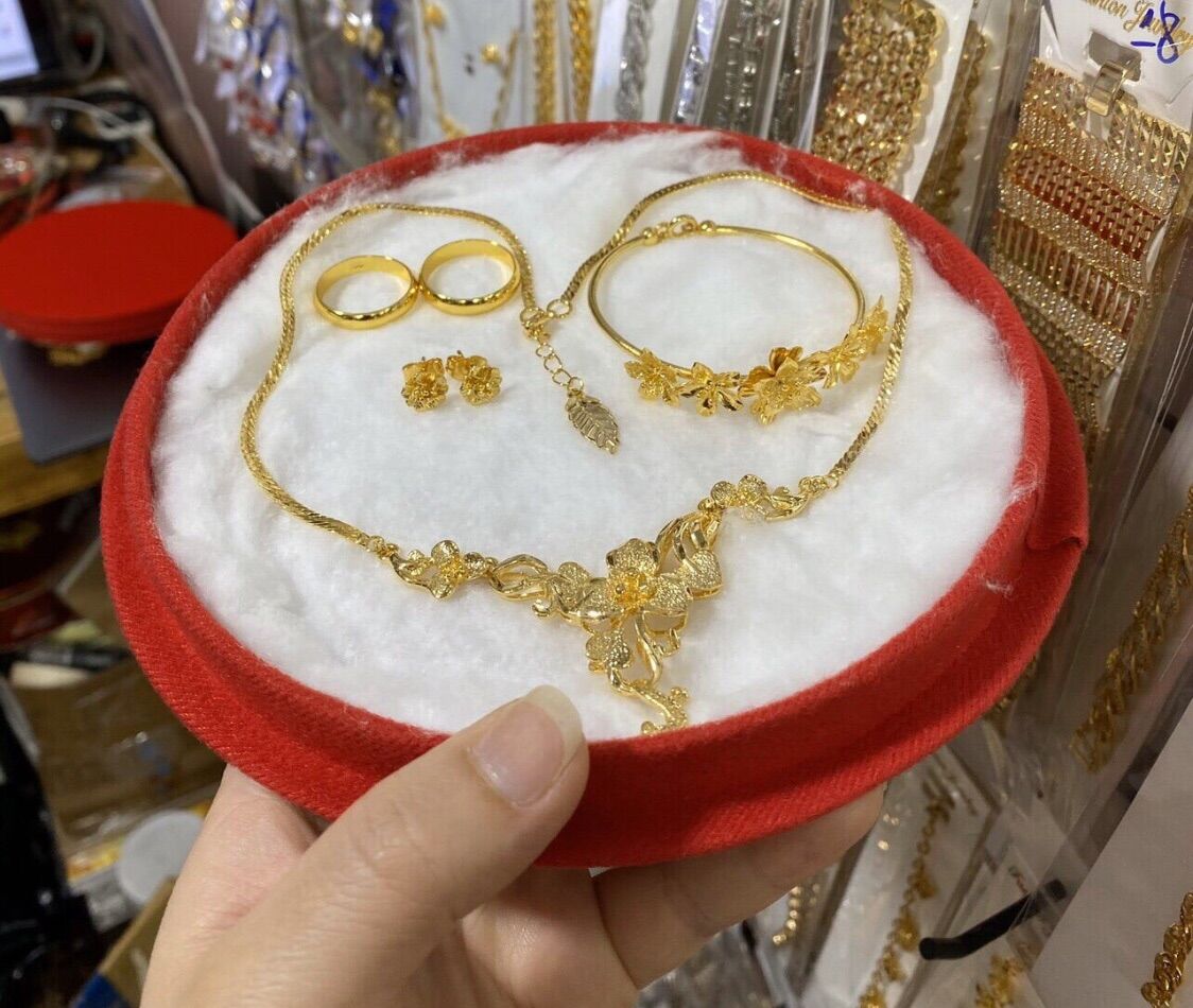 Bộ trang sức cưới mạ vàng 24k y hình