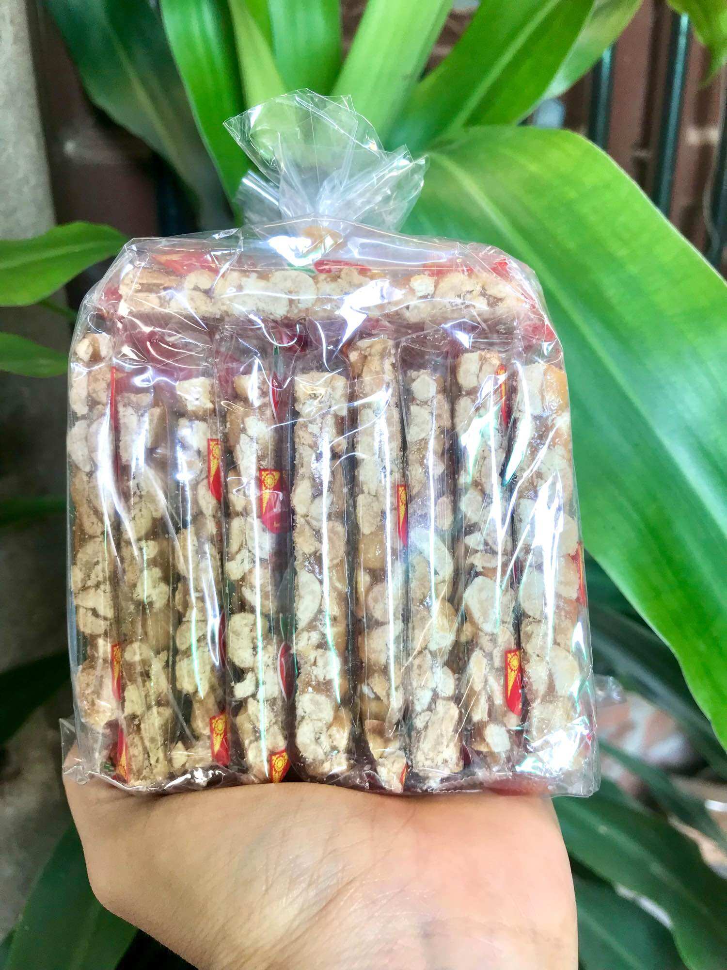 Kẹo đậu phộng Yến Nhi 180gram