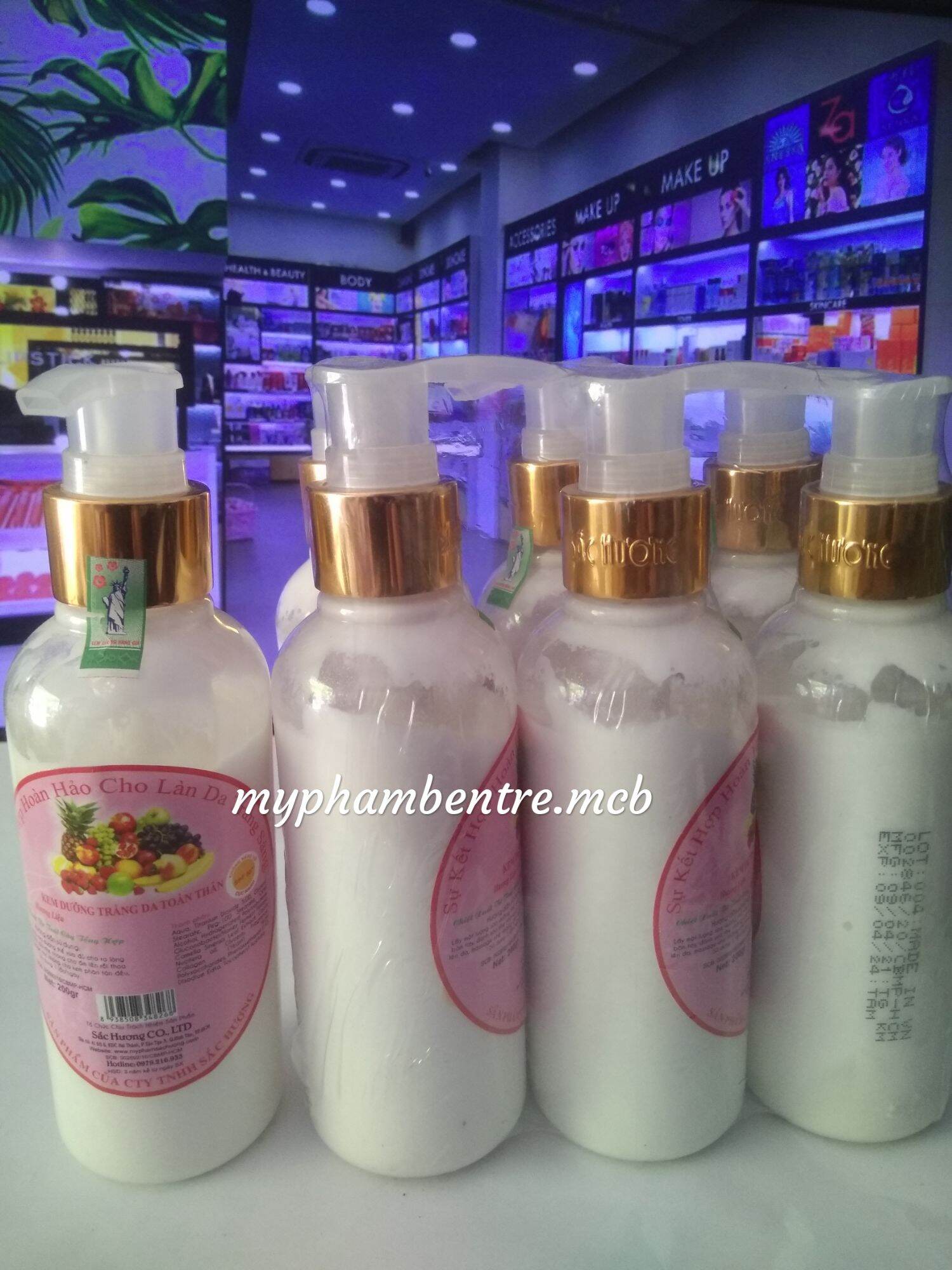 Kem body trắng da sắc hương trái cây 200ml