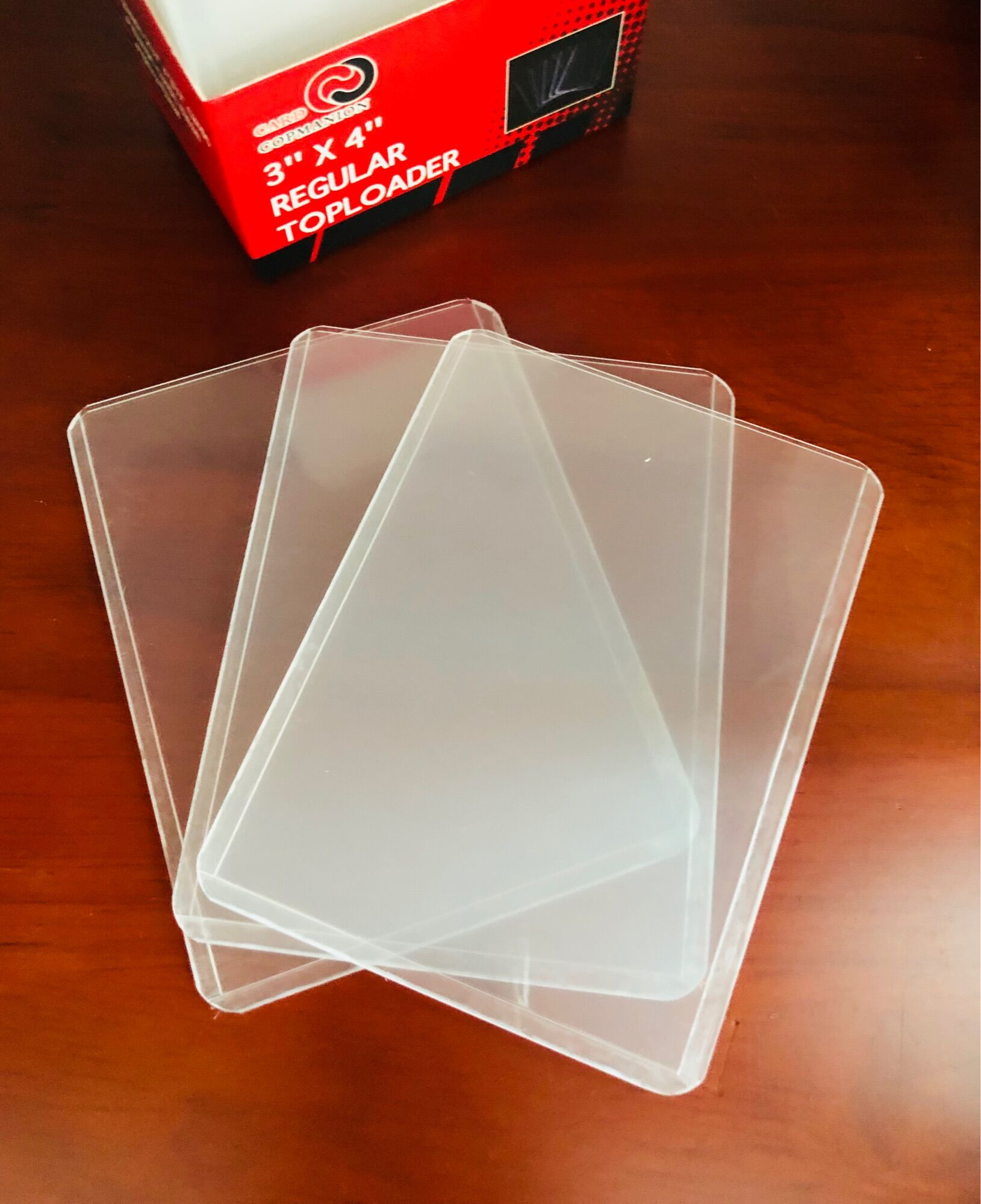 Toploader đựng card (trắng trong)