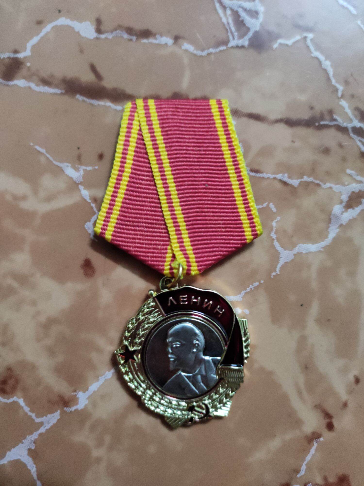 Huy hiệu cài áo Lê nin. lenin medals cccp