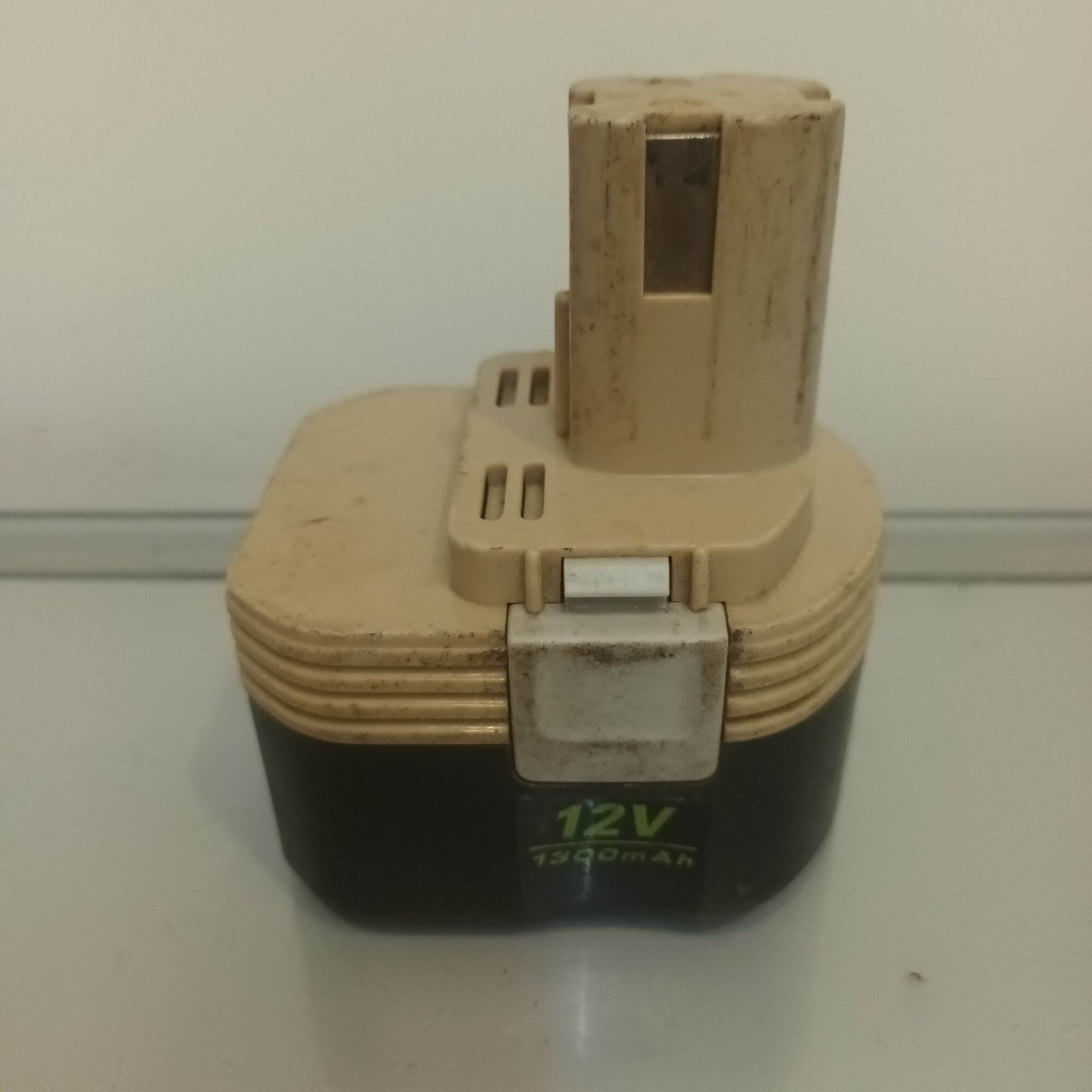 Vỏ pin Ryobi 12v