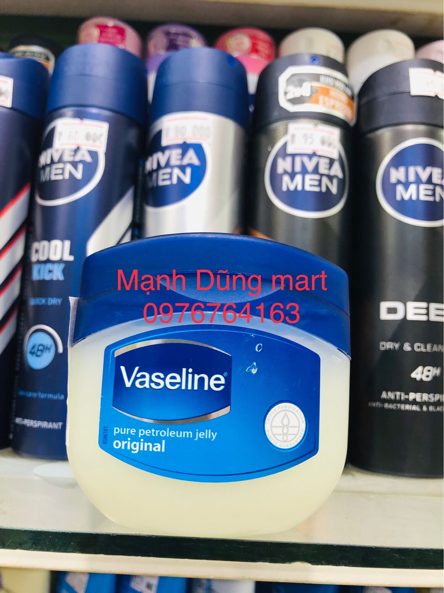 Sáp nẻ vaseline thái lan sáp dưỡng da dưỡng ẩm sáp nẻ đa năng hộp 100g