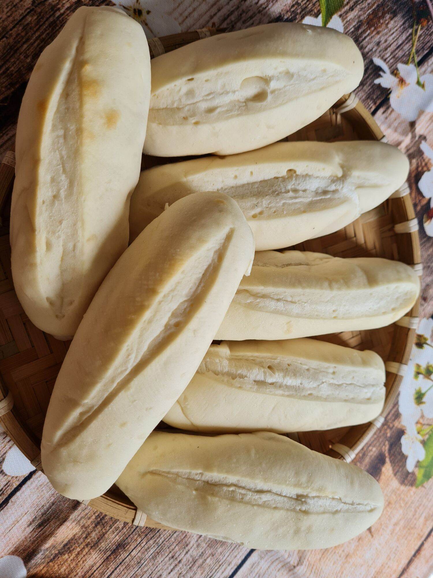 Bánh mì tươi đặc ruột cấp đông