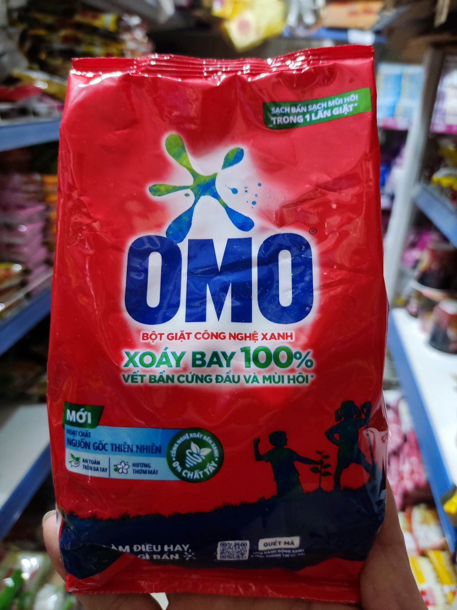 Bột giặt Omo gói 770g