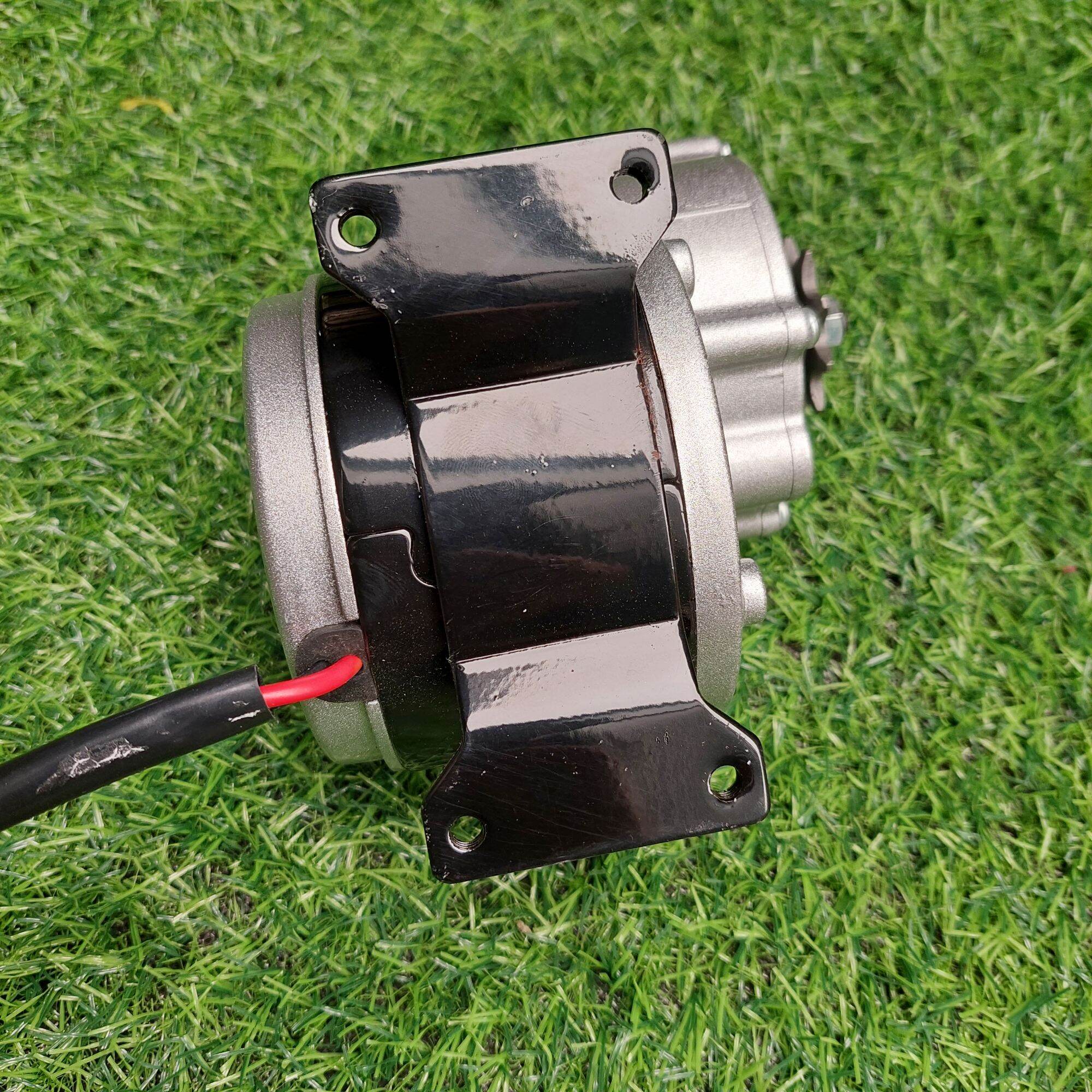 Động cơ 12v 250w giảm tốc motor 12v250w