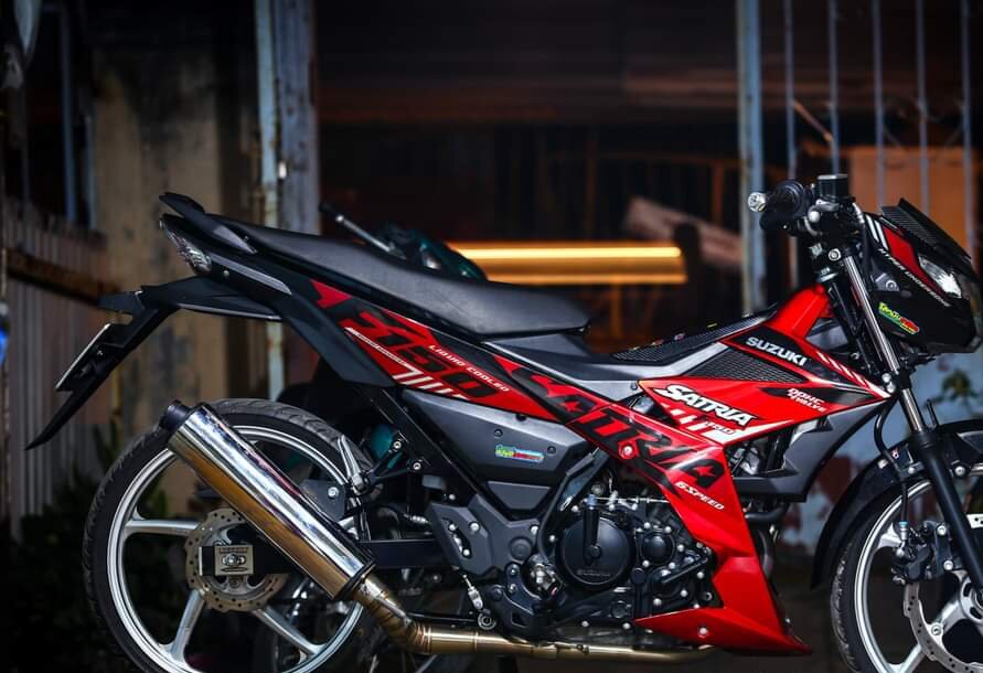 Tem satria f150 đỏ đen