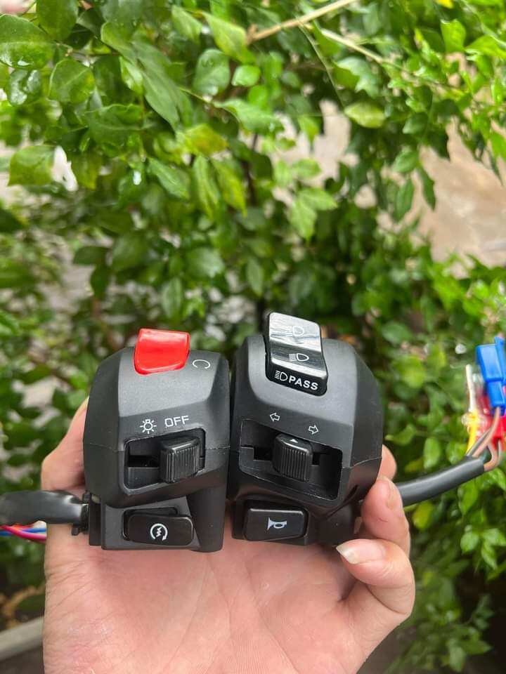 Bộ cùm ex 219 trái phải gắn chế được wave nhỏ. sirius .wave fz.