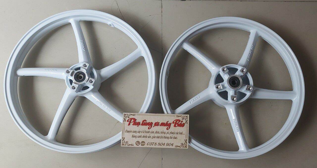 Bánh mâm exciter 150 màu trắng tặng đĩa trước và kèm bạc đạn