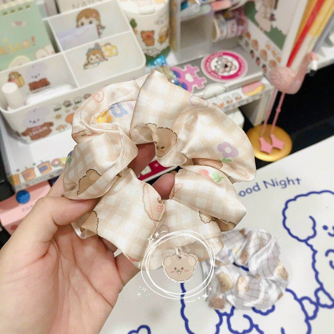 Buộc tóc scrunchies mẫu gấu