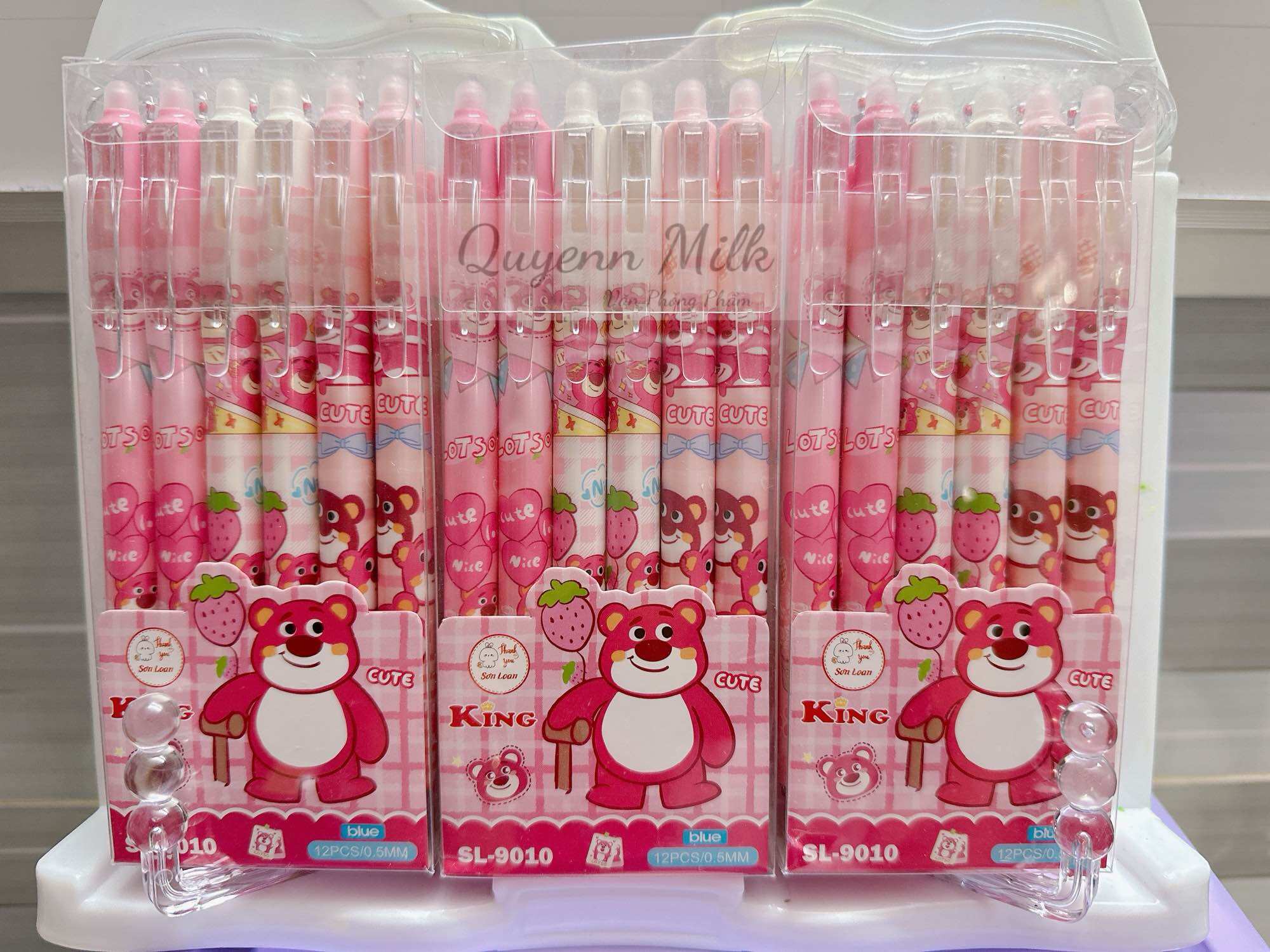 Bút gel bấm mẫu gấu dâu 12cây