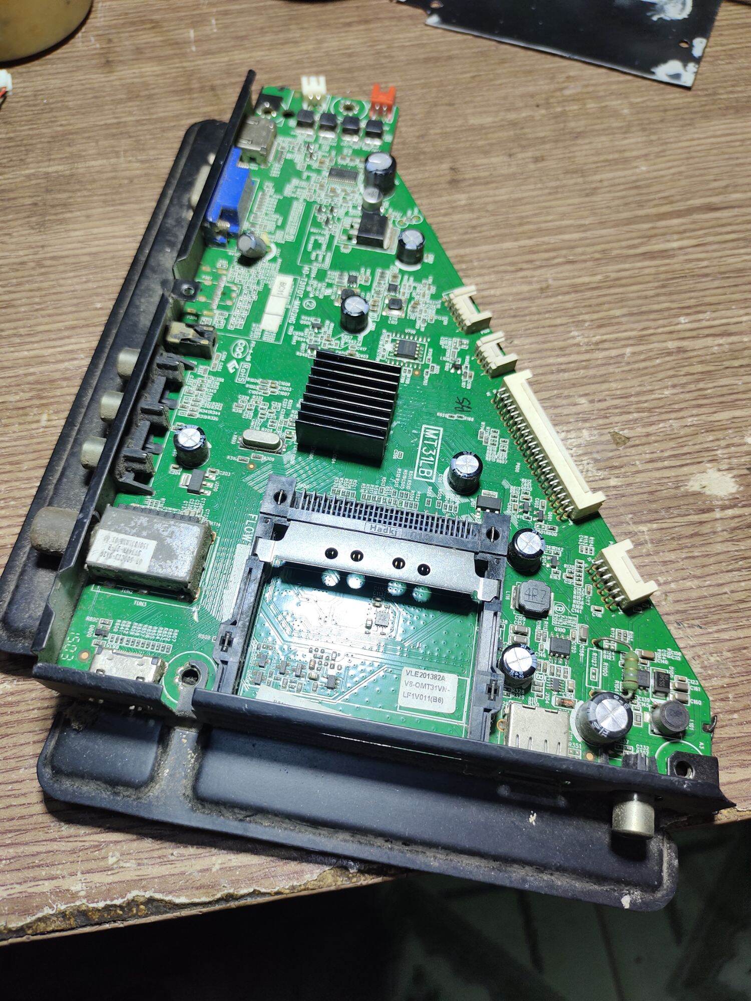 Bo xử lý tcl 40b2800d 2820 d2720