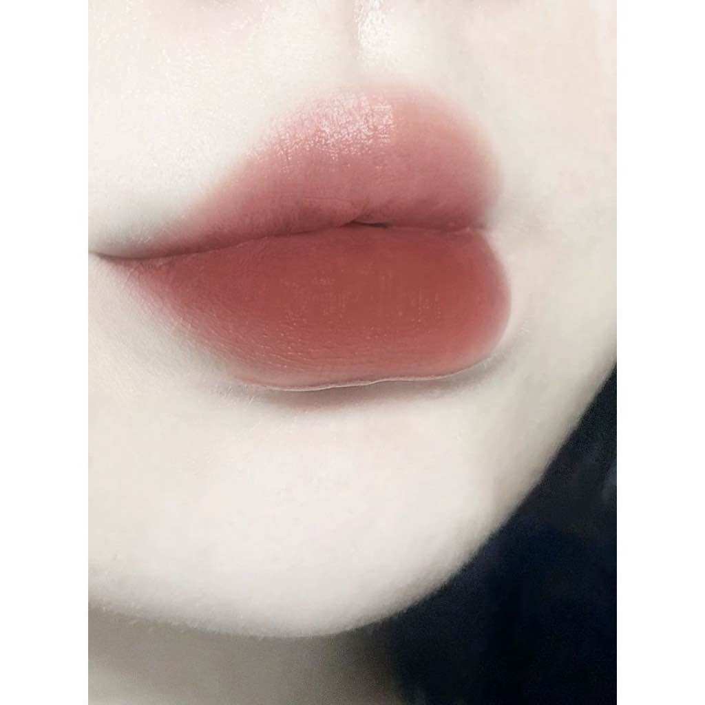 Son môi lì không khô môi nhiều màu sắc lựa chọn