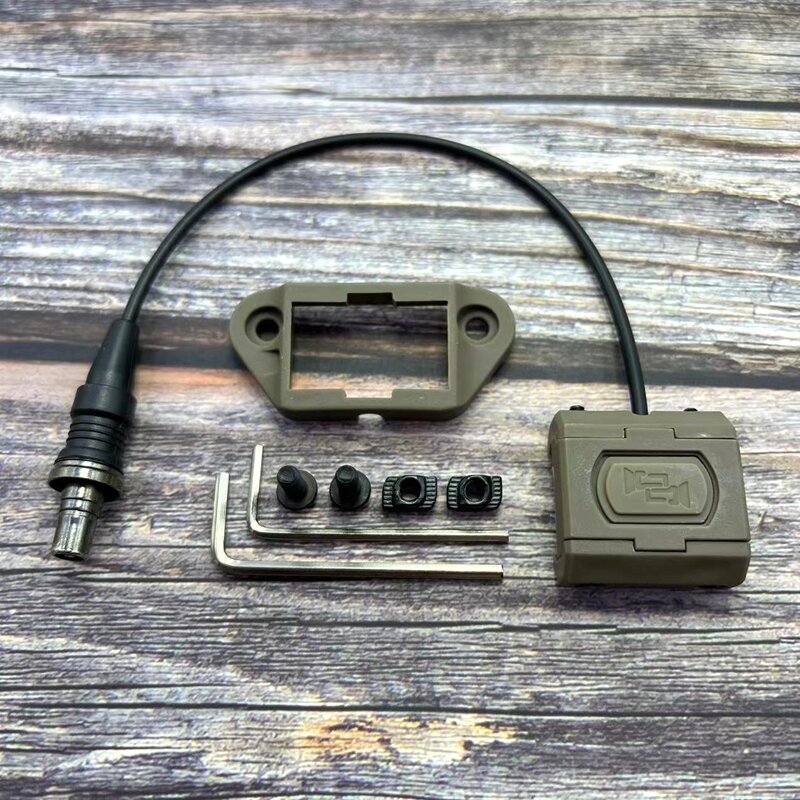 Đèn Tay Cầm Chiến Thuật Watson Elements PEQ15/DBAL-A2 Có Nút Điều Khiển Chuỗi Đuôi Chuột Hộp Laser P