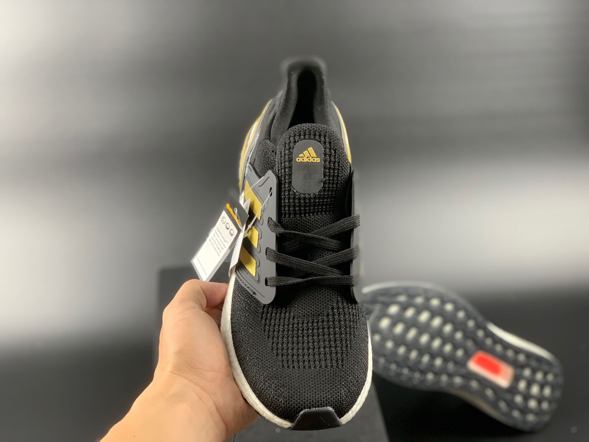 Giày thể thao/ Sneaker Ultra boost 6.0 đen vàng (Full box)