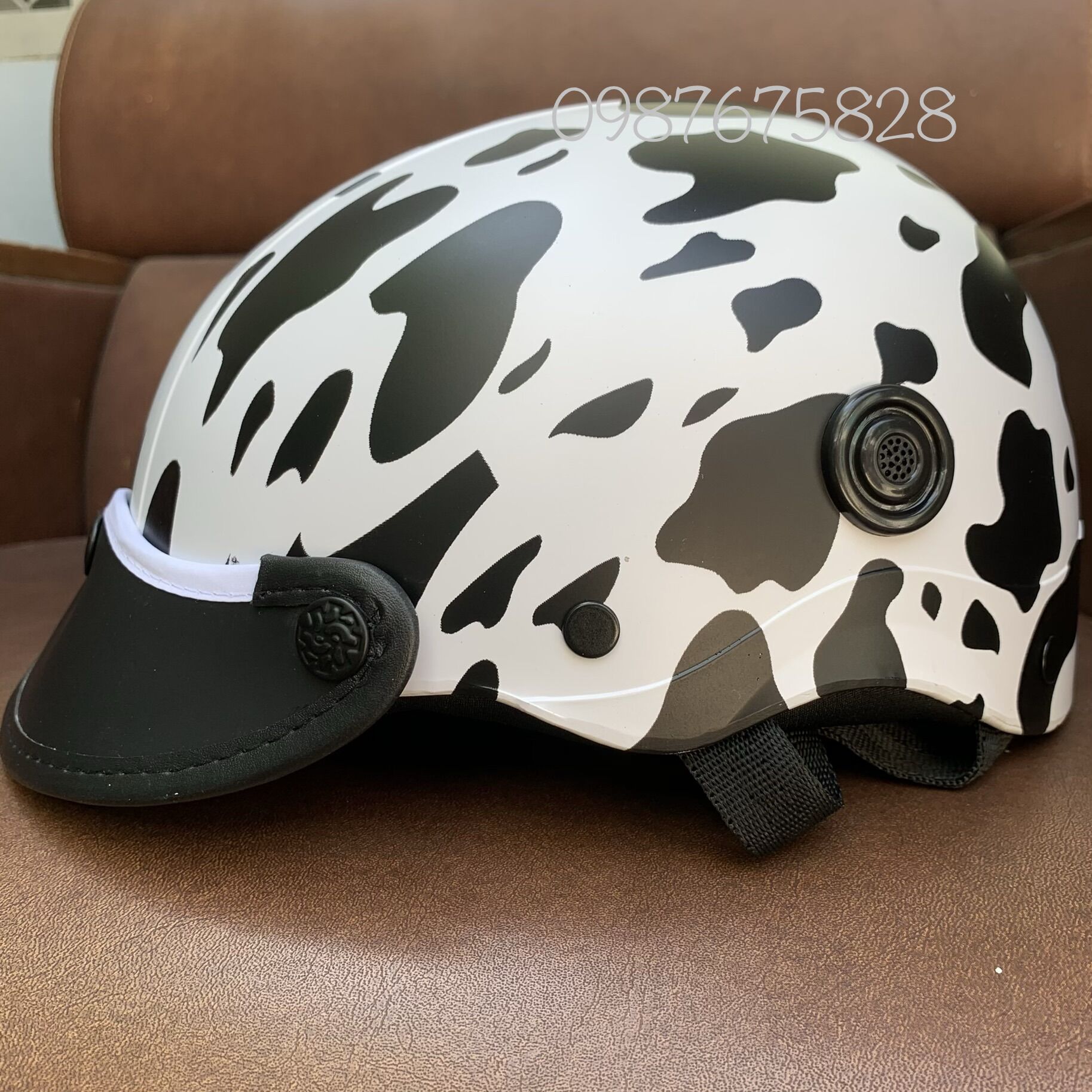 Nón bảo hiểm nhúng sơn carbon  bò sữa { HOT 🌸TREND }