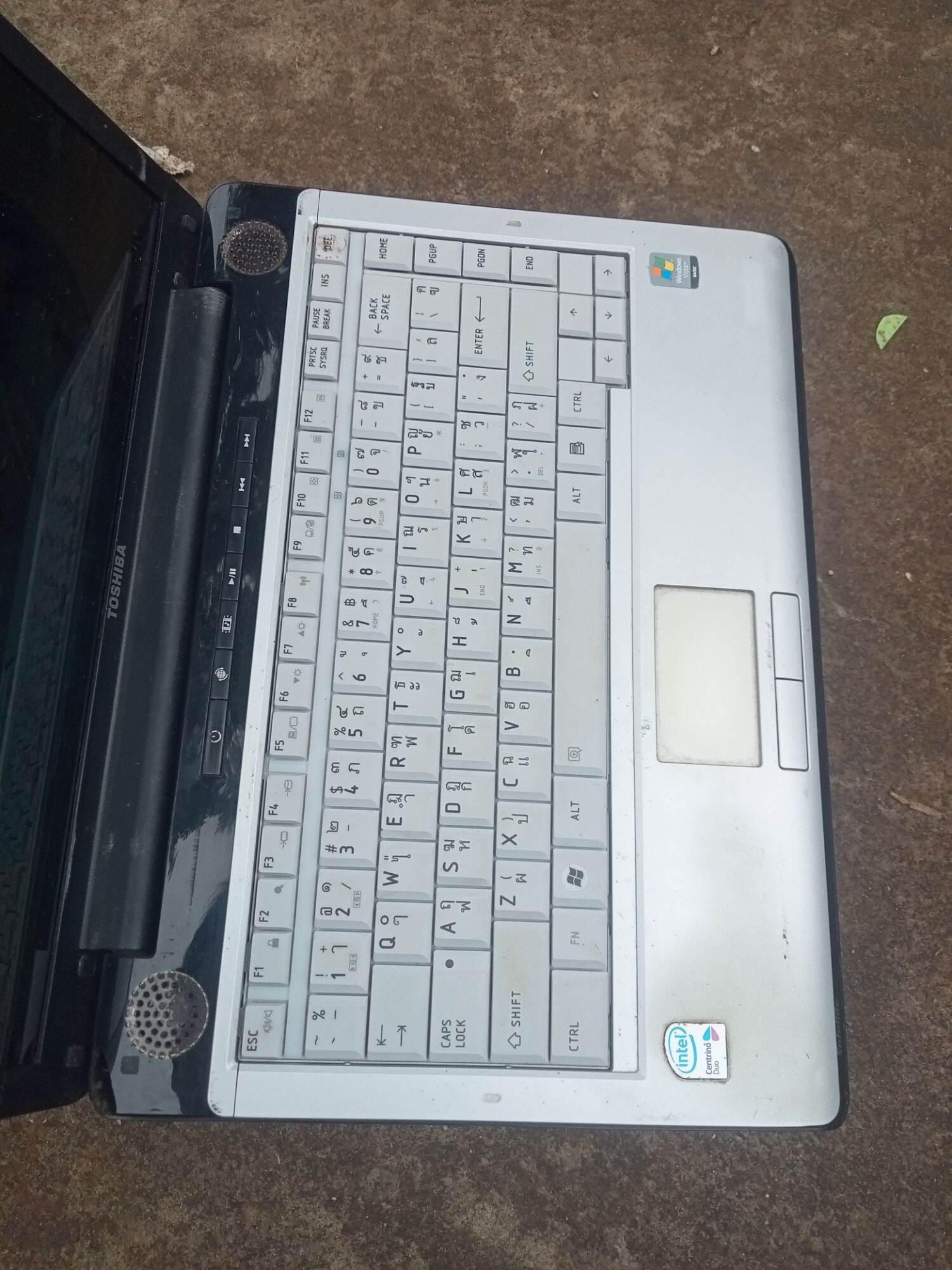 Laptop giá rẻ. Laptop Toshiba M200