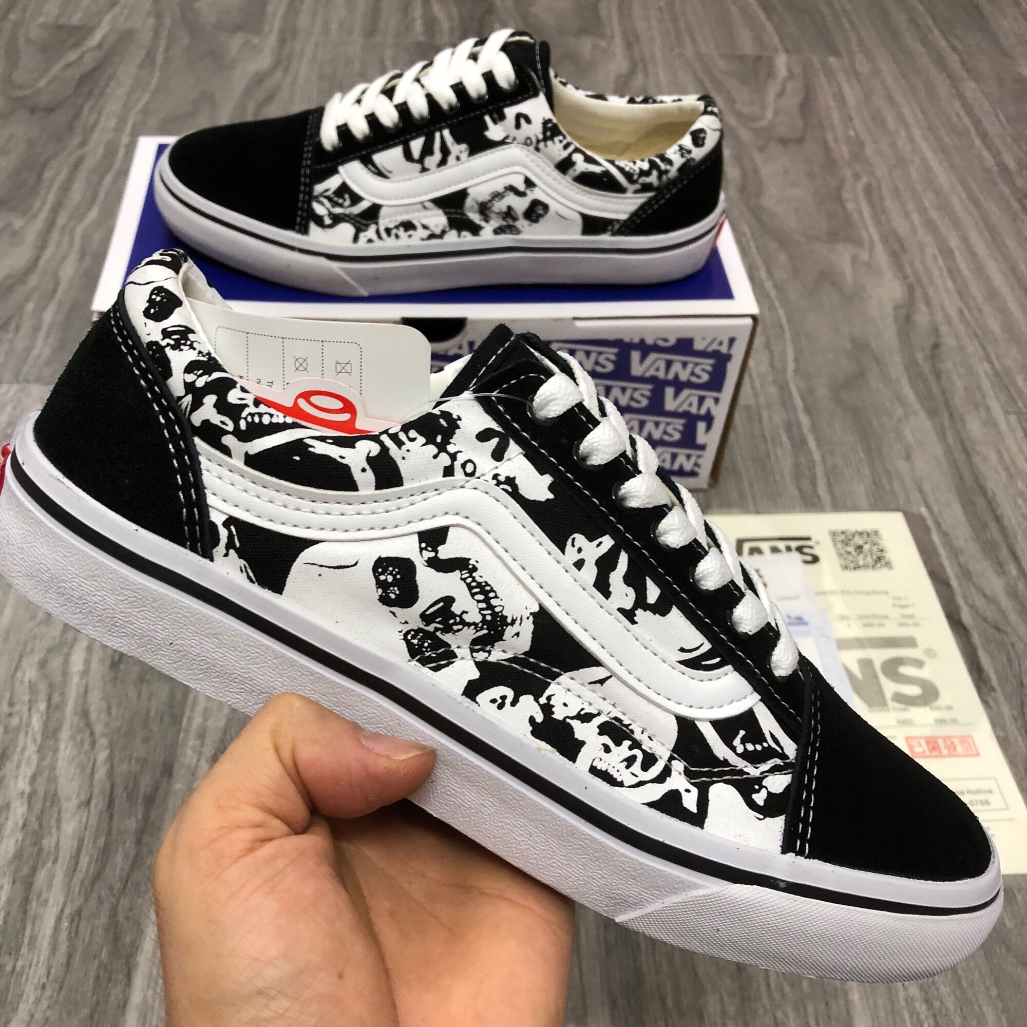 Giầy vans đầu lâu