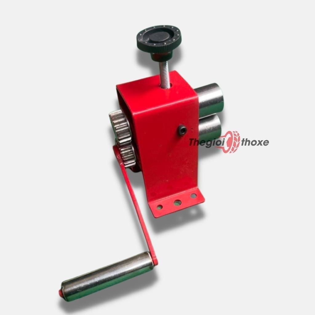dụng cụ ép biển số xe